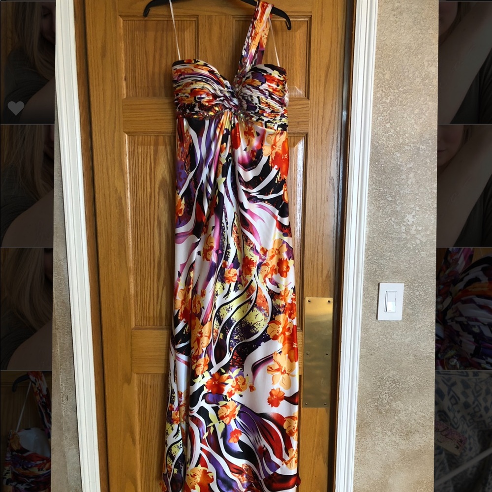 La Femme Prom Dress. Size 8.